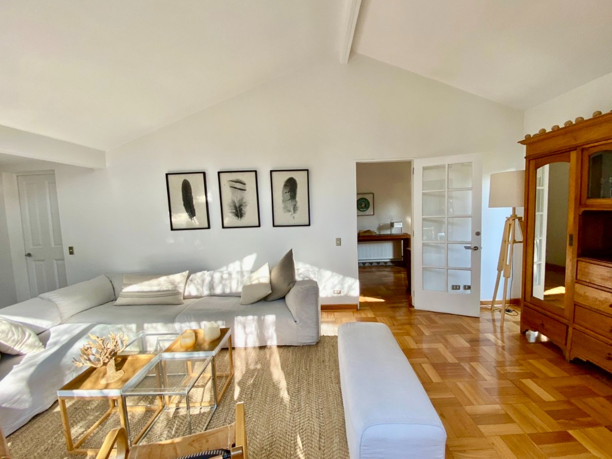 Arriendo Casa NP 4D Walk-in cl&oacute;set 3B 2E  - Vitacura