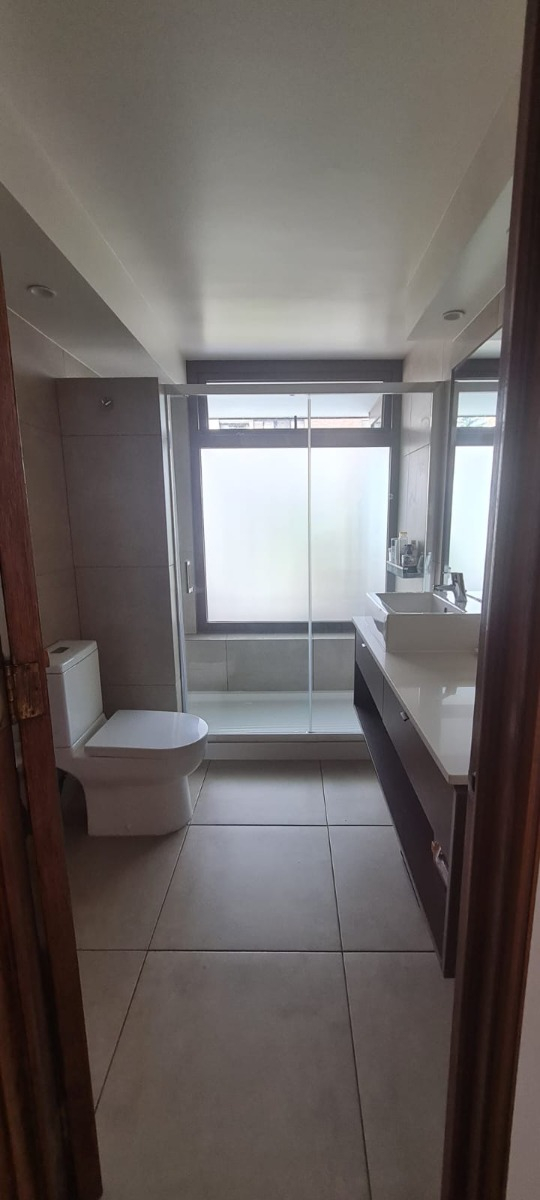 Arriendo Departamento 4D en suite 3B 1E 1B Barrio El Golf - Las Condes