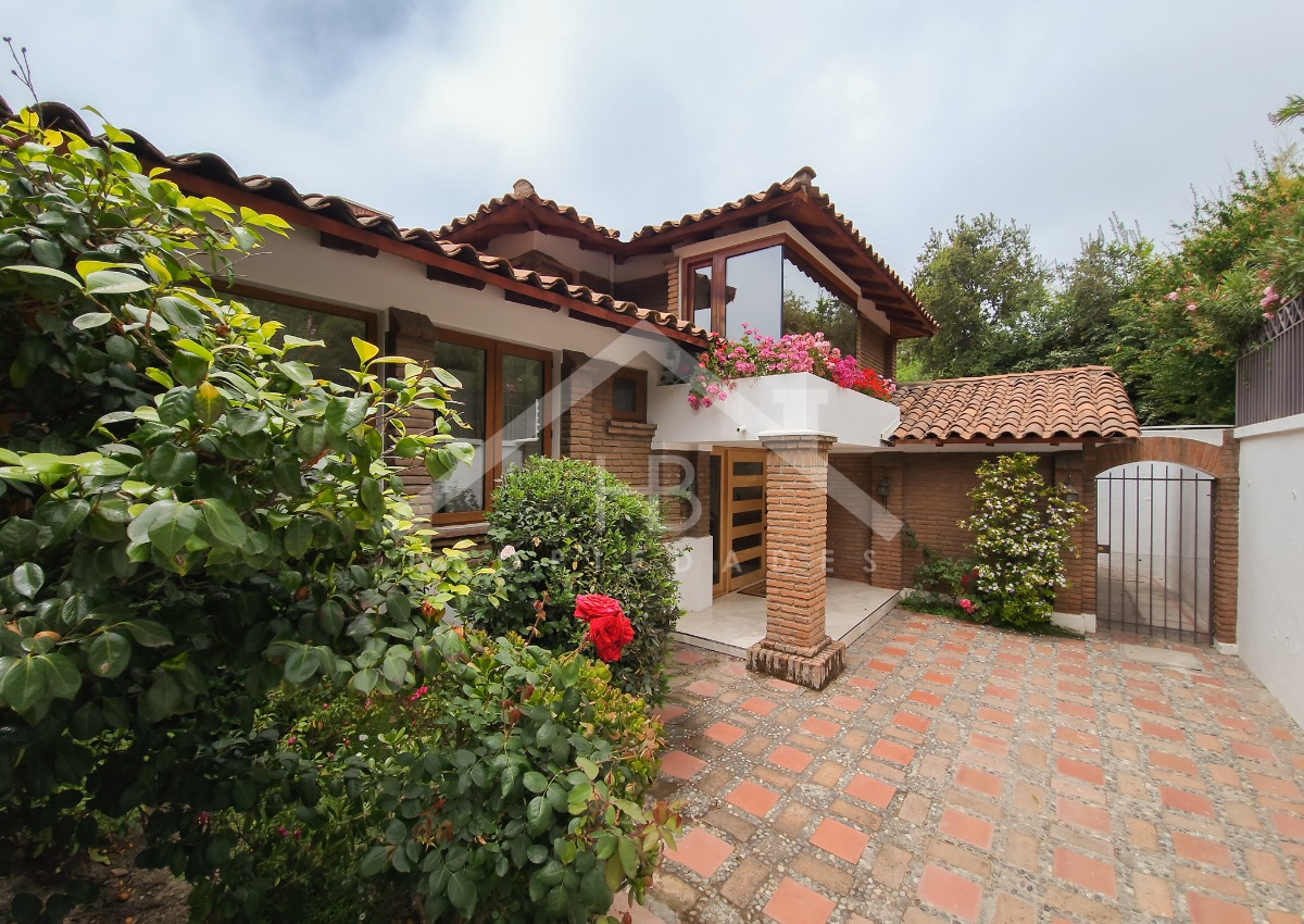 Venta Casa 5D en suite Walk-in cl&oacute;set 5B 3E 2B La Dehesa - Lo Barnechea