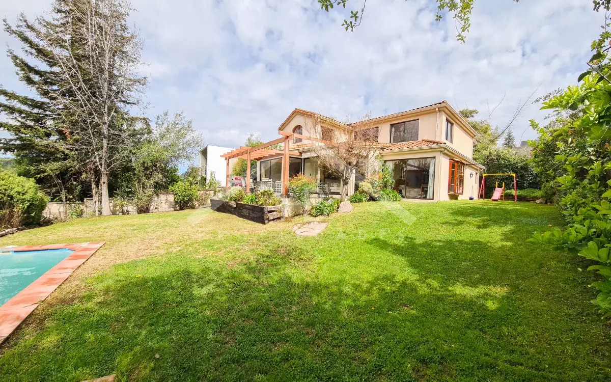 Venta Casa NO 5D en suite Walk-in cl&oacute;set 5B 3E 1B Los Trapenses - Lo Barnechea