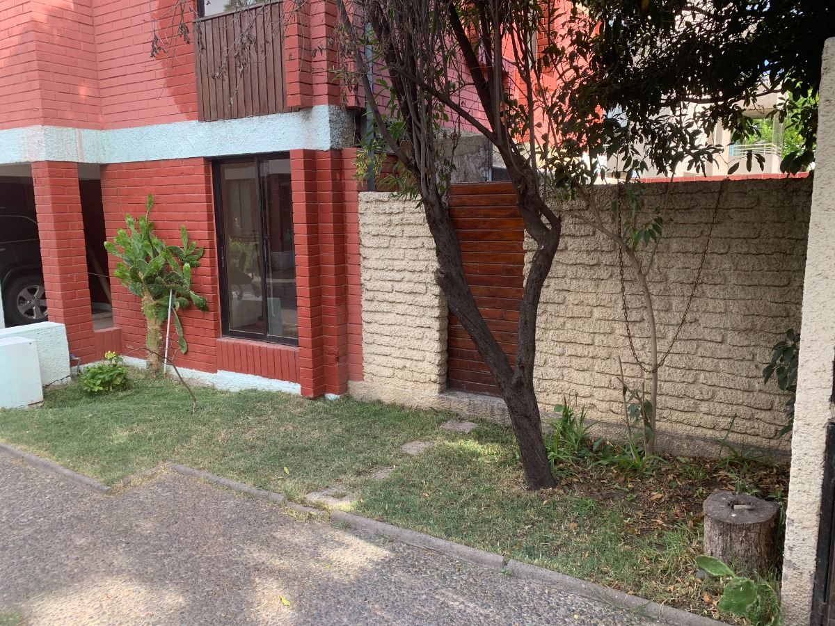 Arriendo Casa NOSP 4D en suite 3B 2E 1B Parque Botánico - Ñuñoa