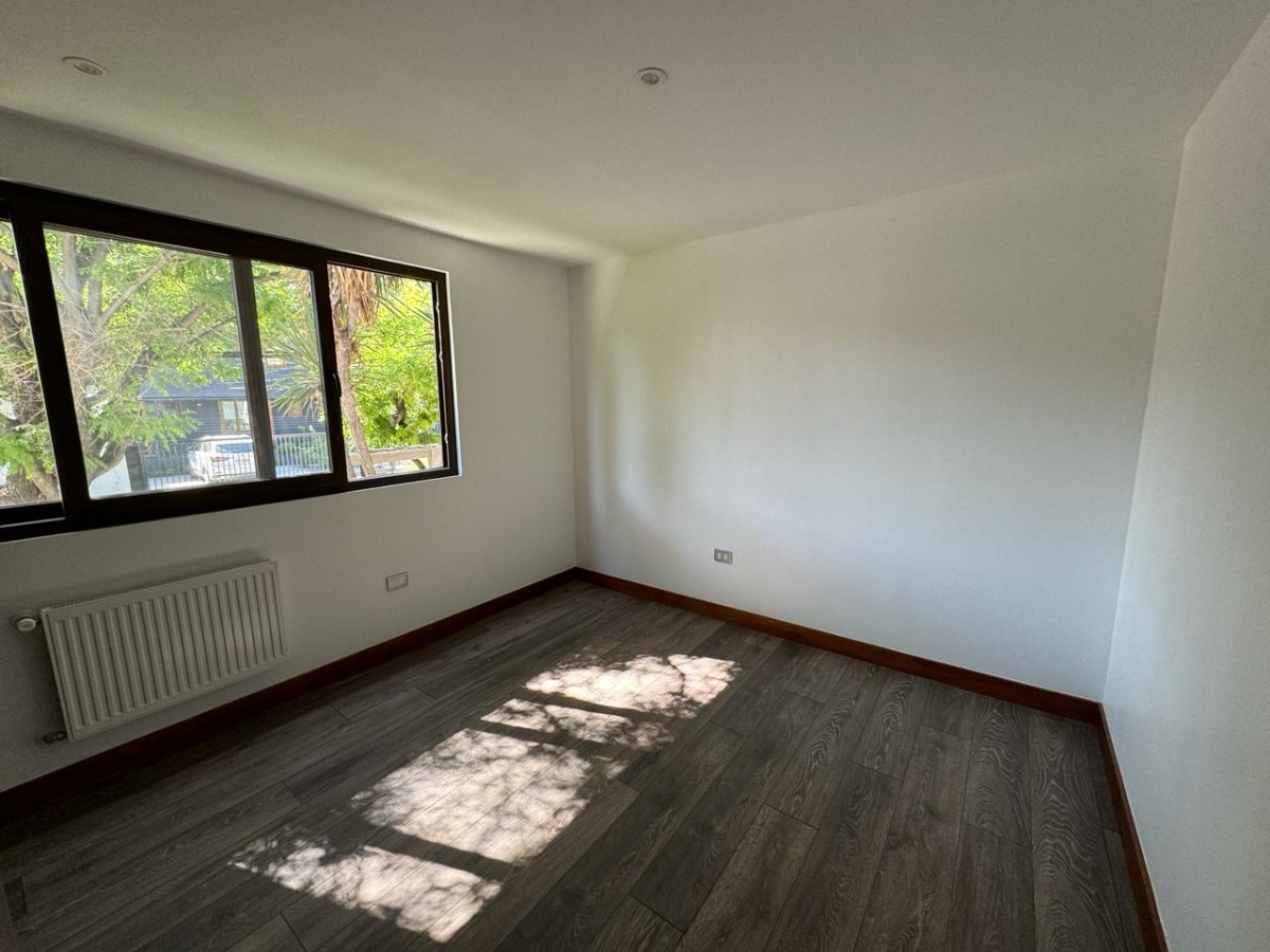 Venta Casa NO 6D Walk-in cl&oacute;set 4B 2E 1B San Carlos de Apoquindo - Las Condes