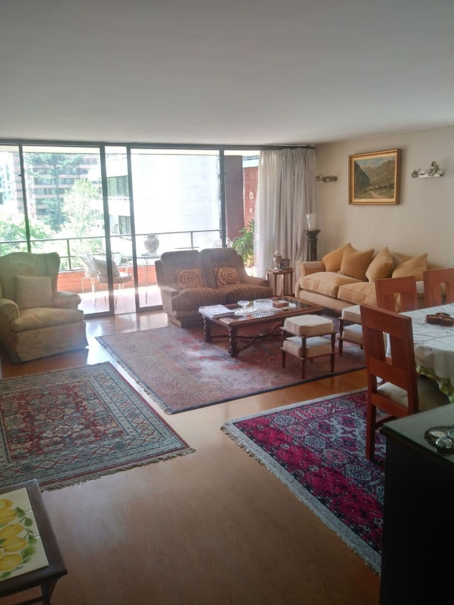 Venta Departamento 3D en suite 3B 1E 1B Barrio El Golf - Las Condes