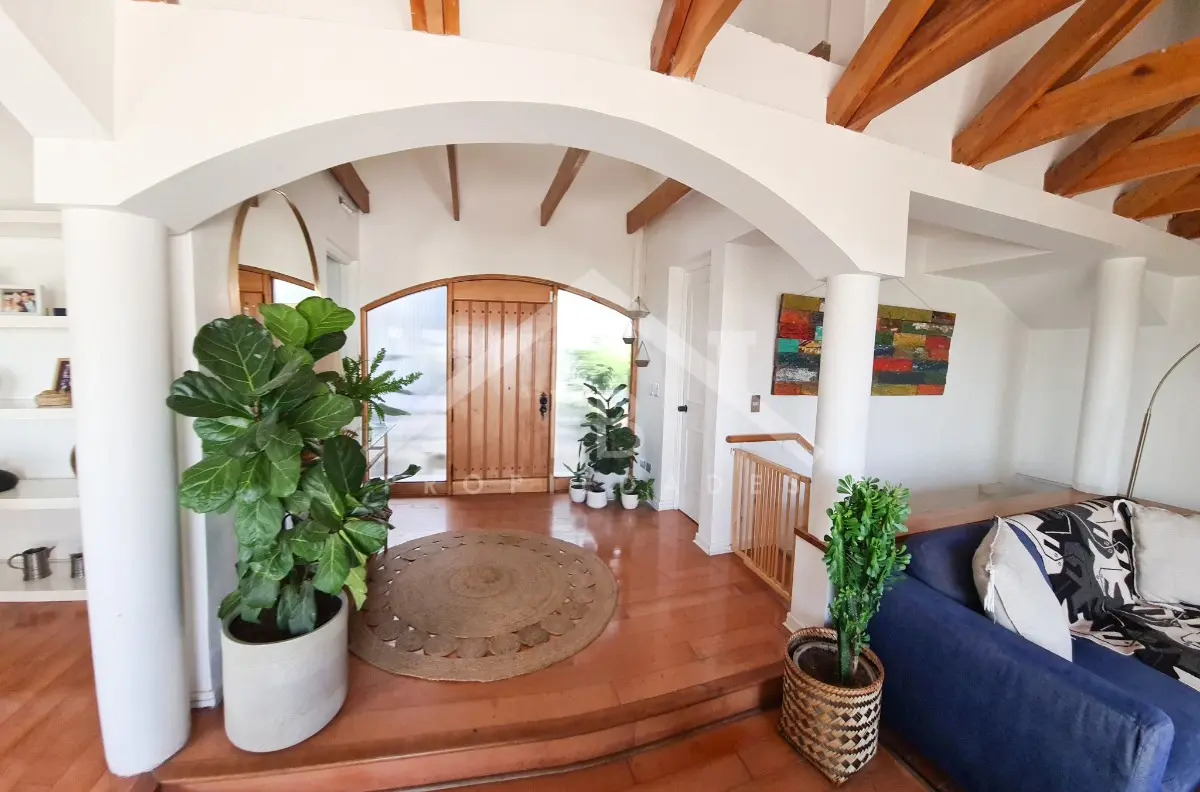 Venta Casa P 5D en suite Walk-in cl&oacute;set 4B 2E 1B Los Dominicos - Las Condes