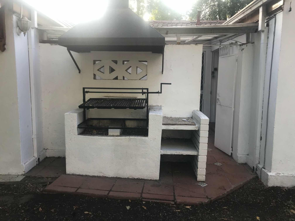 Arriendo Casa 6D 4B 3E 2B Metro Pr&iacute;ncipe de Gales - Country Club - La Reina