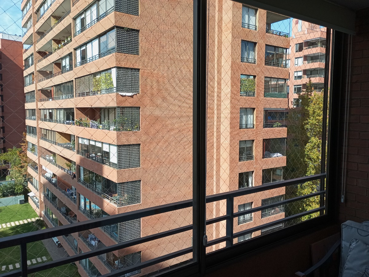 Arriendo Departamento NO 4D en suite Walk-in cl&oacute;set 2B 2E 1B Metro Manquehue - Apumanque - Las Condes
