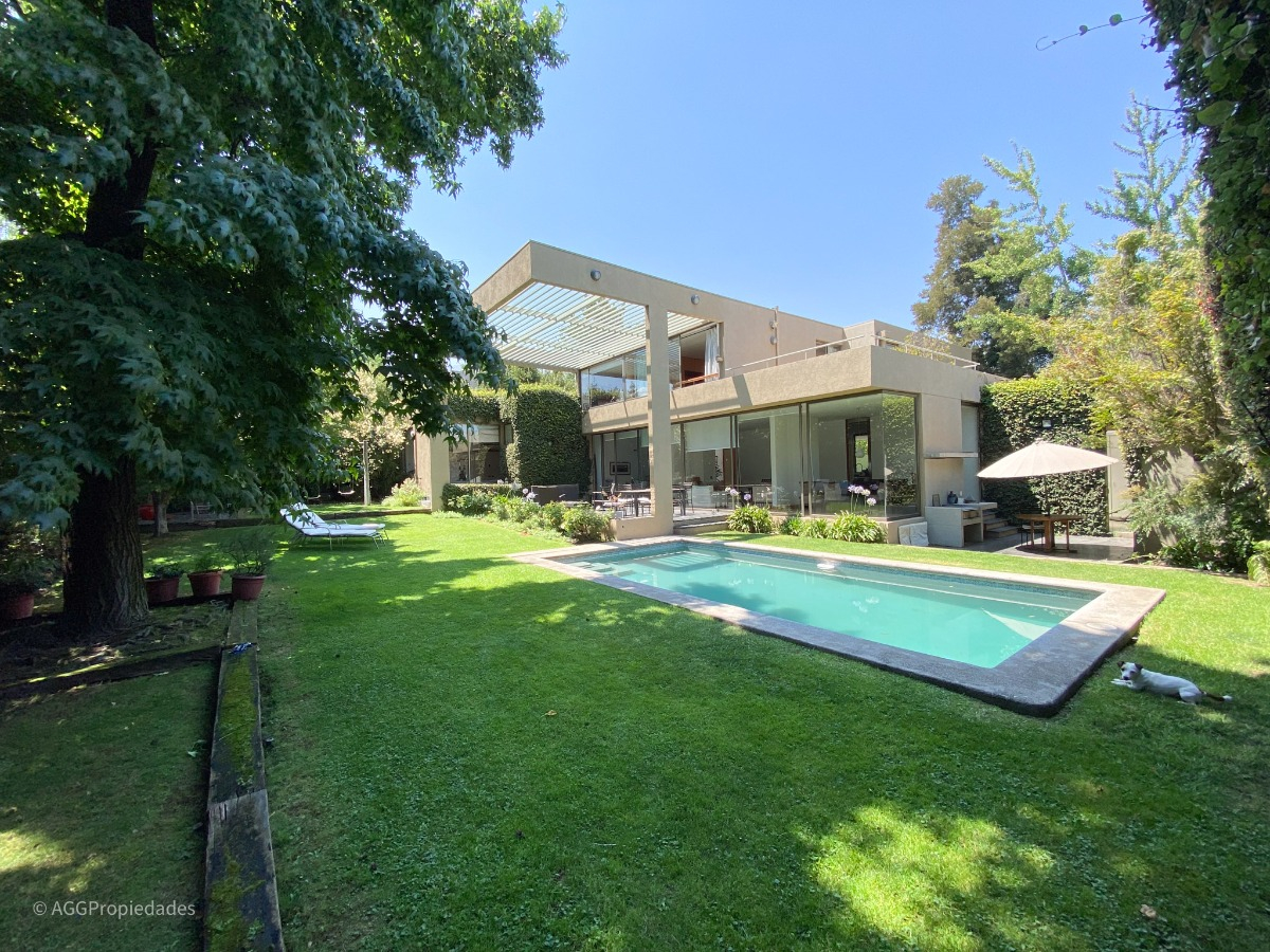 Venta Casa 5D Los Dominicos - Las Condes