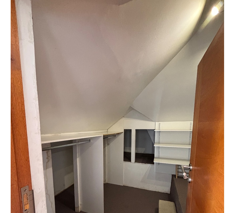 Arriendo Casa 6D en suite Walk-in cl&oacute;set 4B 3E 1B Quinchamal&iacute; - Las Condes