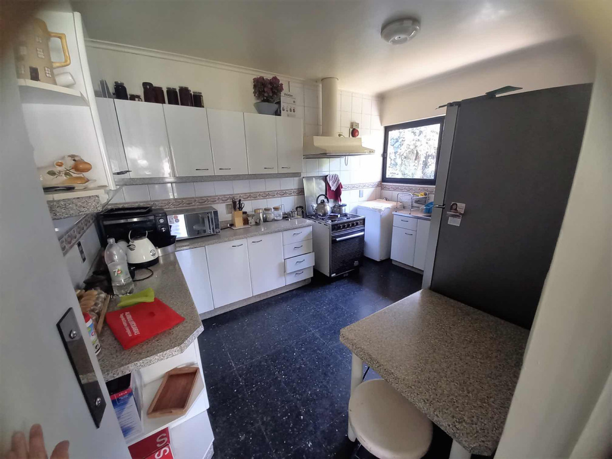Arriendo Casa 4D 2B 3E Los Dominicos - Las Condes