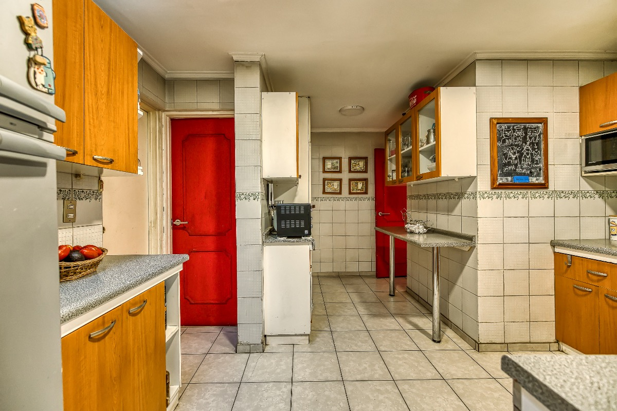 Venta Casa NO 5D en suite 4B 2E Los Dominicos - Las Condes