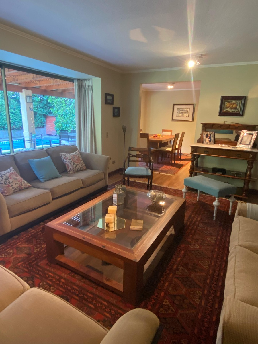 Venta Casa 6D Walk-in cl&oacute;set 4B 2E 2B San Carlos de Apoquindo - Las Condes