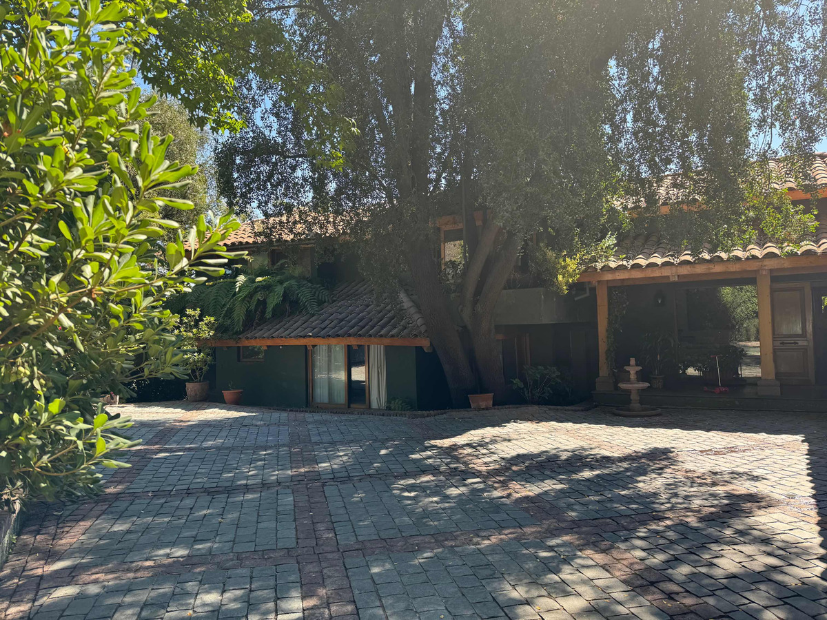 Venta Casa 5D 4B 7E El Huinganal - Lo Barnechea