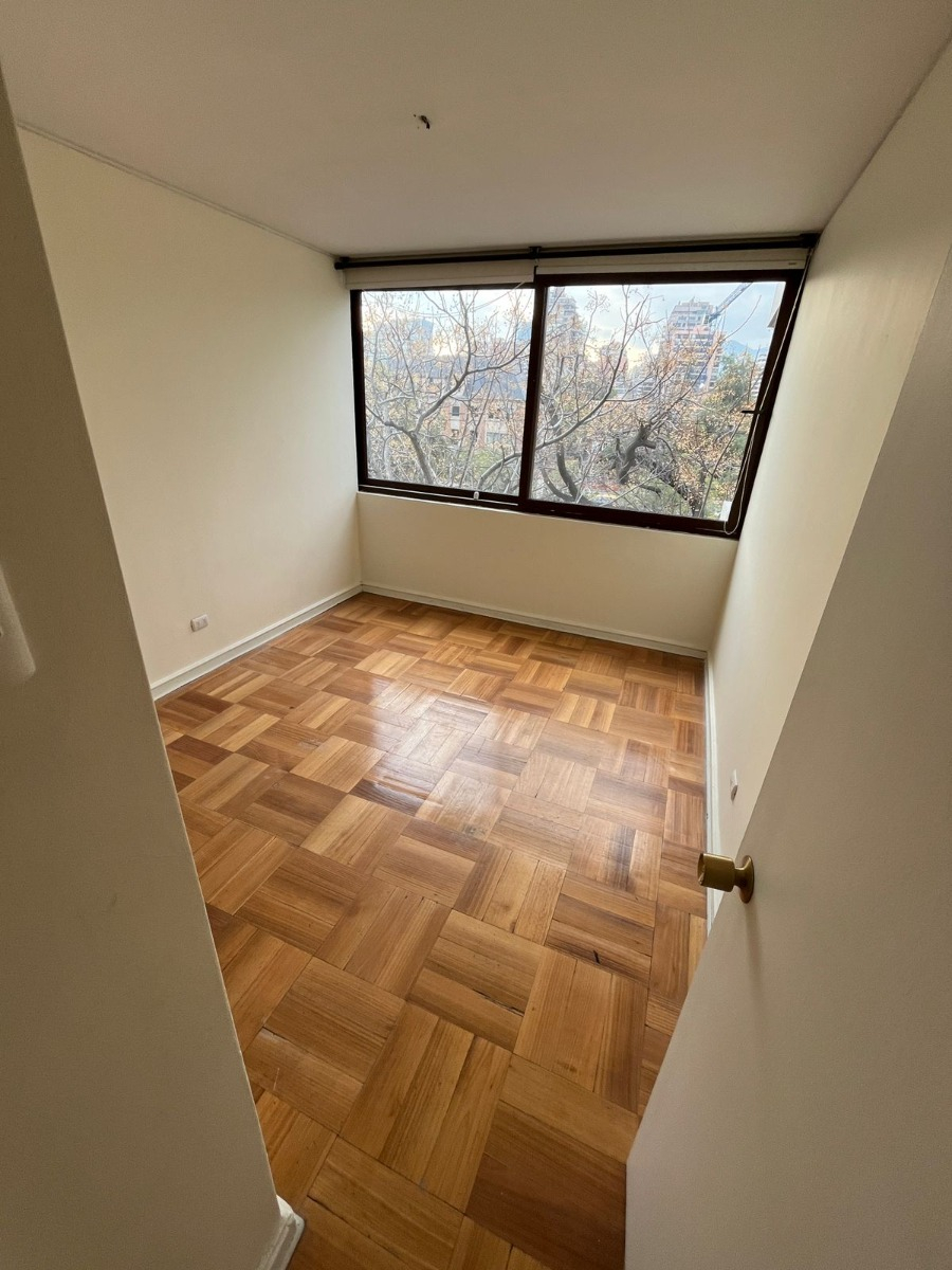 Arriendo Departamento N 4D 3B 1E 1B Barrio El Golf - Las Condes