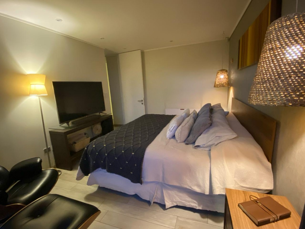 Venta Casa NO 4D en suite Walk-in cl&oacute;set 5B 2E 1B Rotonda Atenas - Las Condes