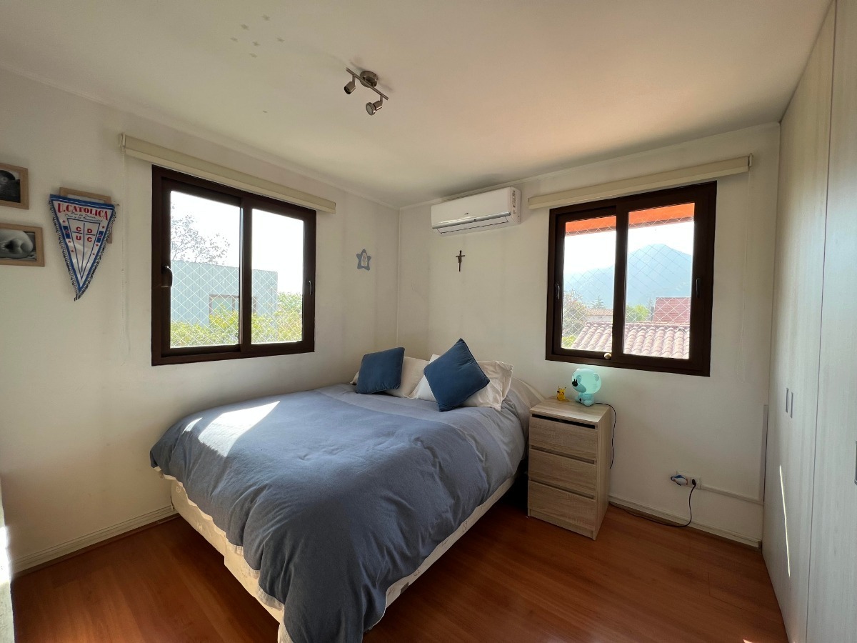 Venta Casa NO 4D en suite Walk-in cl&oacute;set 4B 2E 1B Villa El Dorado - Vitacura