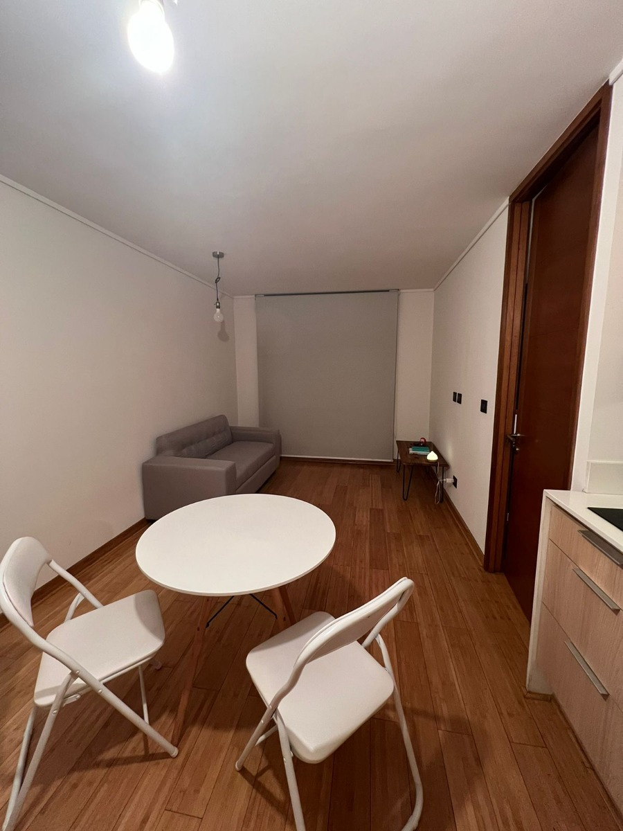Arriendo Departamento 1D 1B 1E 1B Barrio El Golf - Las Condes
