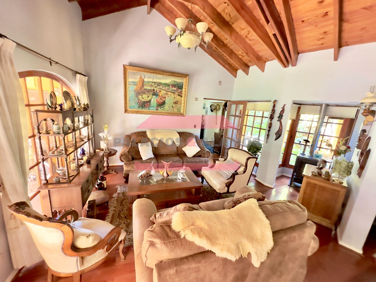 Venta Casa NO 3D 2B 2E 2B Los Trapenses - Lo Barnechea