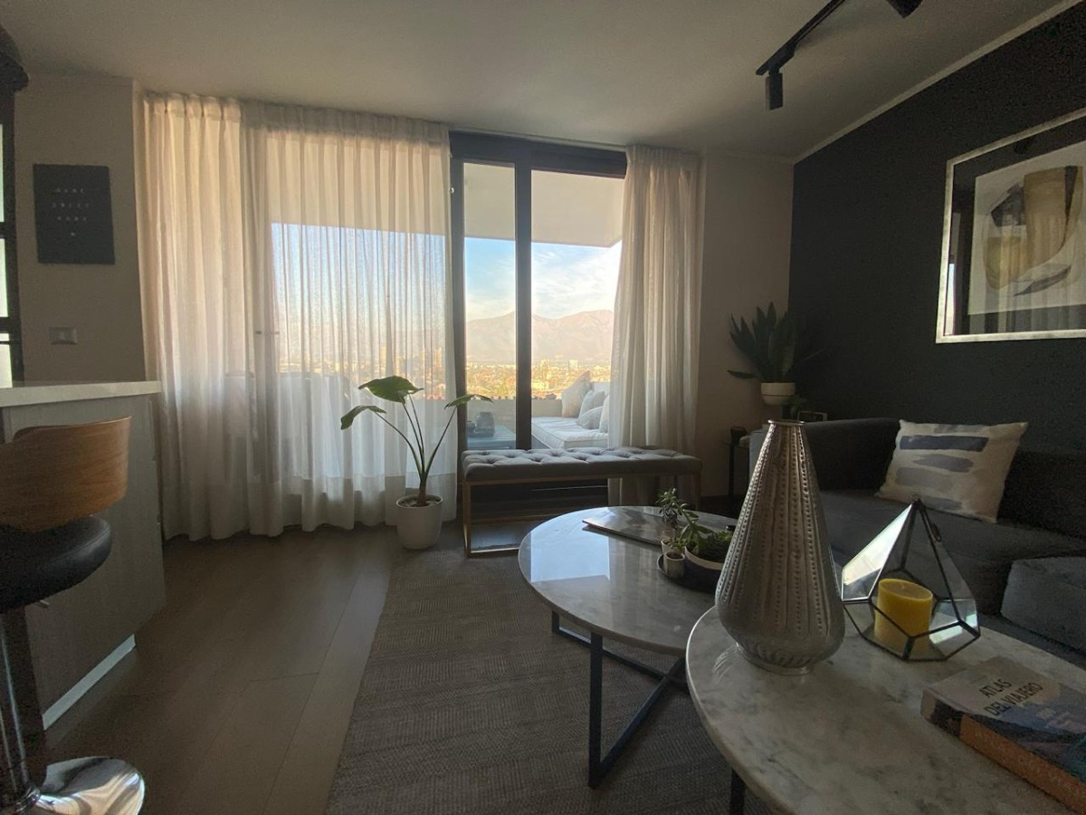 Arriendo Departamento SO 2D en suite Walk-in cl&oacute;set 2B 1E Campus Oriente - Providencia