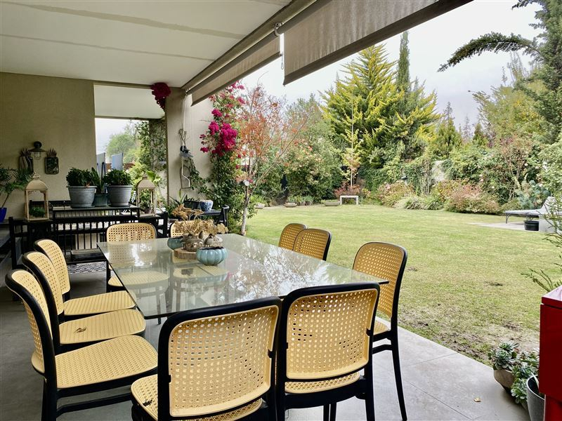 Venta Casa Poniente 4D en suite Walk-in cl&oacute;set 4B La Dehesa - Lo Barnechea