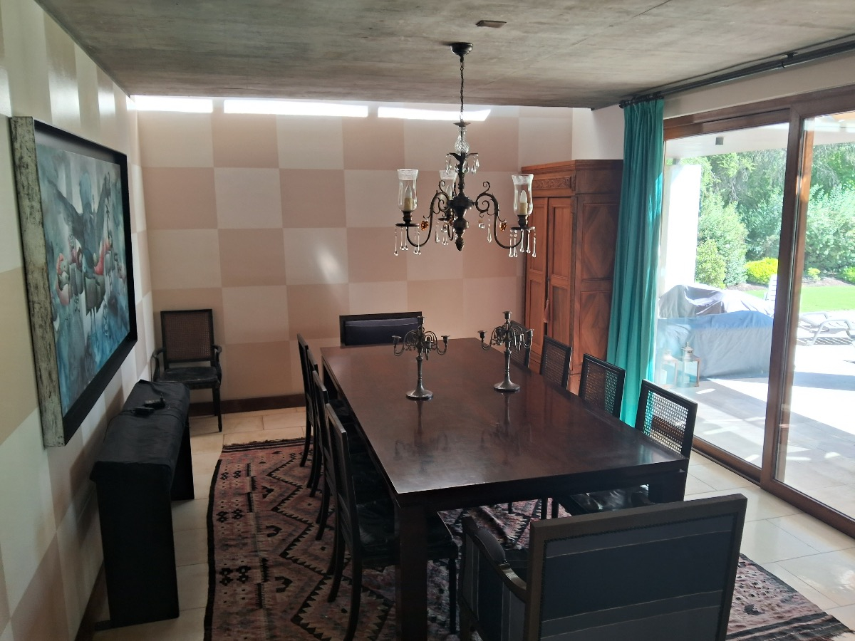 Venta Casa NP 5D en suite Walk-in cl&oacute;set 5B 2E 1B Chicureo - Colina