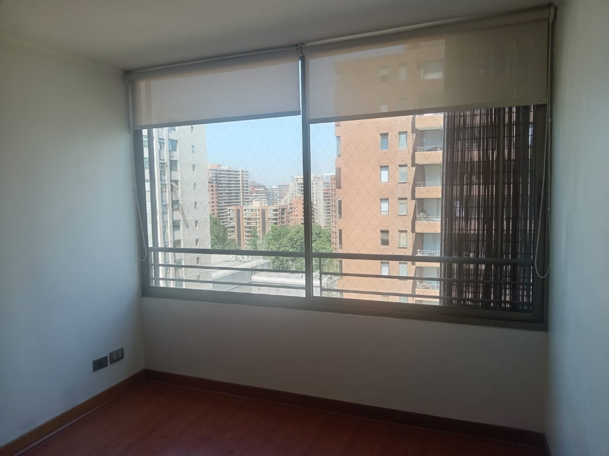 Arriendo Departamento NO 2D en suite Walk-in cl&oacute;set 2B 1E 1B Nueva Las Condes - Las Condes