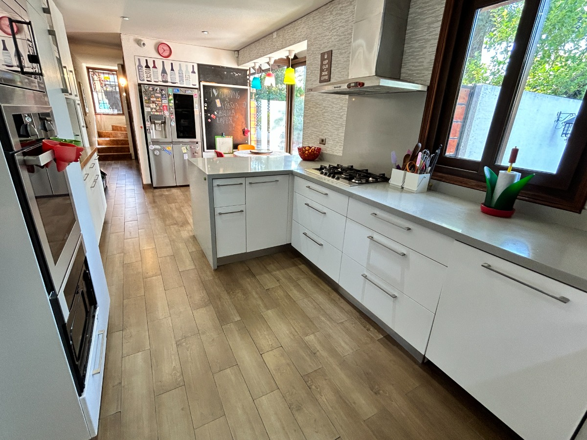 Venta Casa NO 5D en suite 5B 3E 3B Juan XXIII - Vitacura