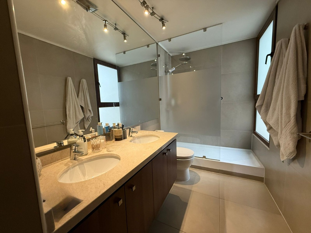 Arriendo Departamento NP 3D en suite Walk-in cl&oacute;set 4B 2E Tabancura - Vitacura