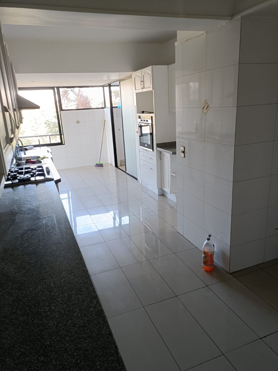 Arriendo Departamento NO 4D en suite Walk-in cl&oacute;set 4B 3E 1B Tabancura - Vitacura