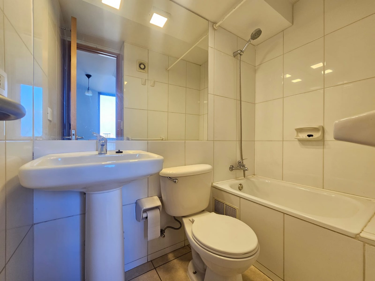 Venta Departamento NP 4D en suite Walk-in cl&oacute;set 3B 2E 1B Metro Escuela Militar - Las Condes