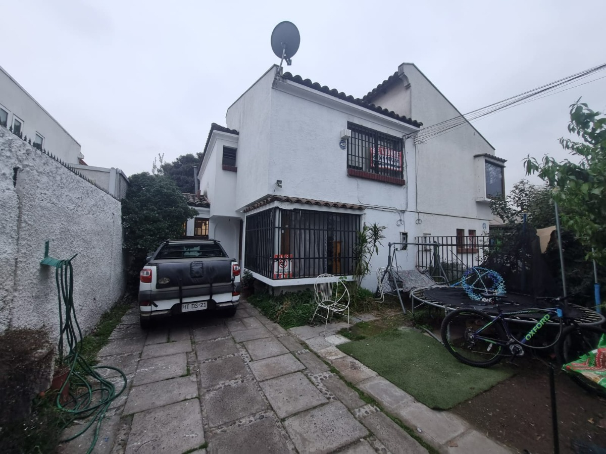 Venta Casa 3D 2B 2E 1B Parque Juan XXIII - &Ntilde;u&ntilde;oa