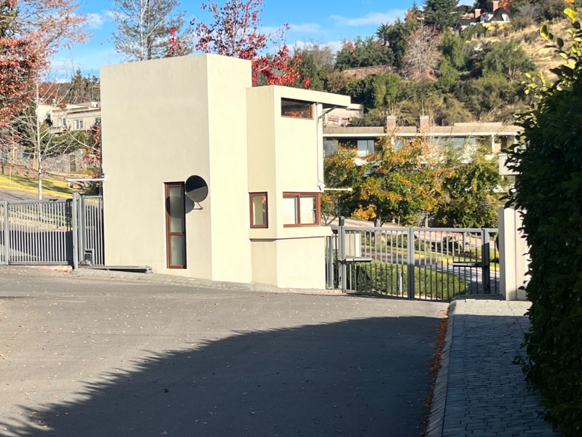 Venta Casa 5D en suite Walk-in cl&oacute;set 5B 3E La Dehesa - Lo Barnechea