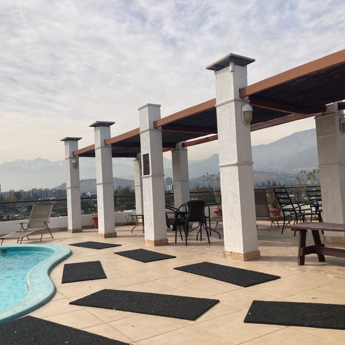 Arriendo Departamento 2D en suite Walk-in cl&oacute;set 2B 1E 1B Metro Manquehue - Apumanque - Las Condes