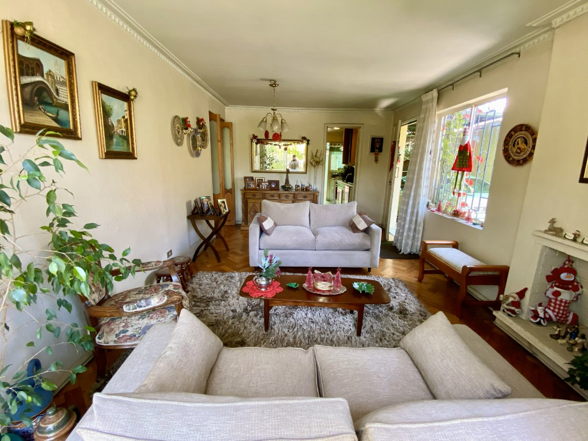 Venta Casa 4D Metro Manquehue - Apumanque - Las Condes