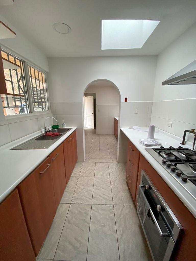 Arriendo Casa SO 4D 3B 1E 1B Salvador - Providencia