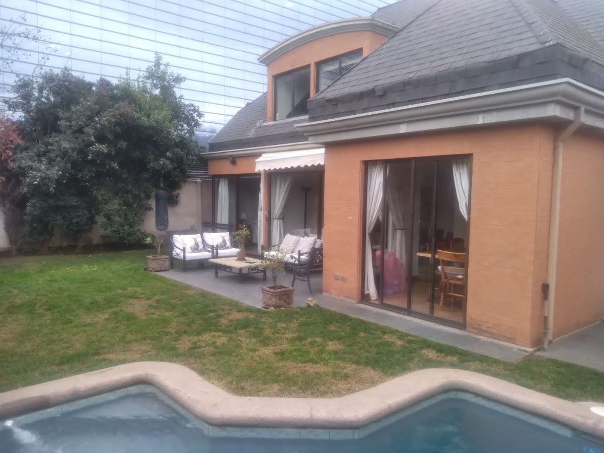 Venta Casa NP 5D en suite Walk-in cl&oacute;set 4B 2E La Dehesa - Lo Barnechea