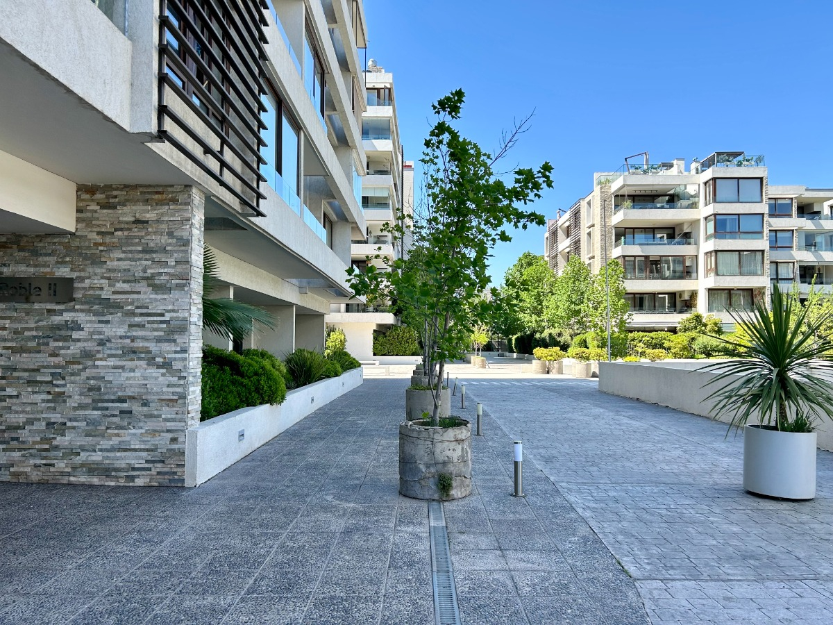 Arriendo Departamento SO 1D en suite Walk-in cl&oacute;set 1B 1E 1B La Dehesa - Lo Barnechea