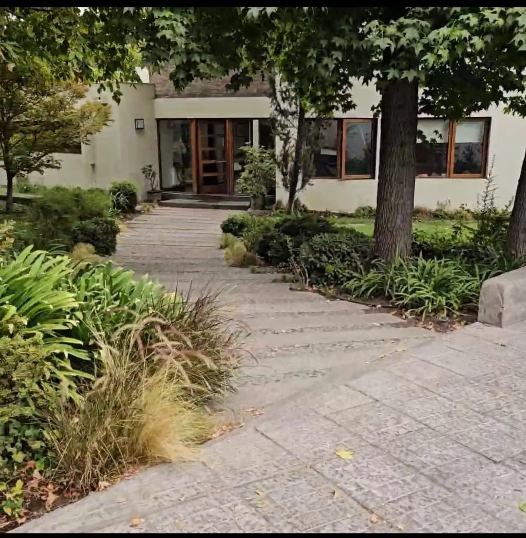 Venta Casa NO 7D en suite Walk-in cl&oacute;set 5B 4E 1B Los Dominicos - Las Condes
