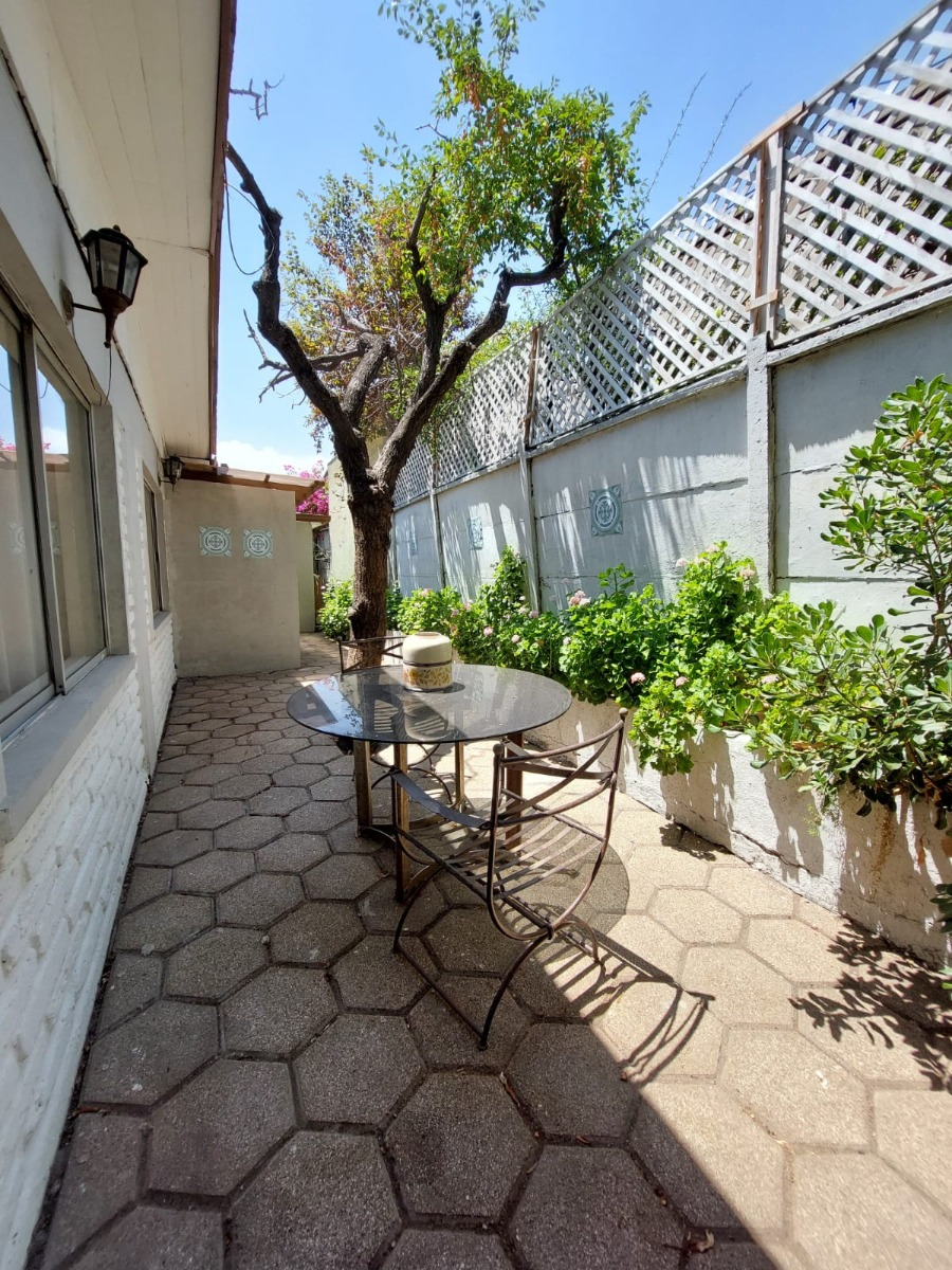 Venta Casa NP 5D en suite Walk-in cl&oacute;set 4B 2E 1Bd Los Dominicos - Las Condes