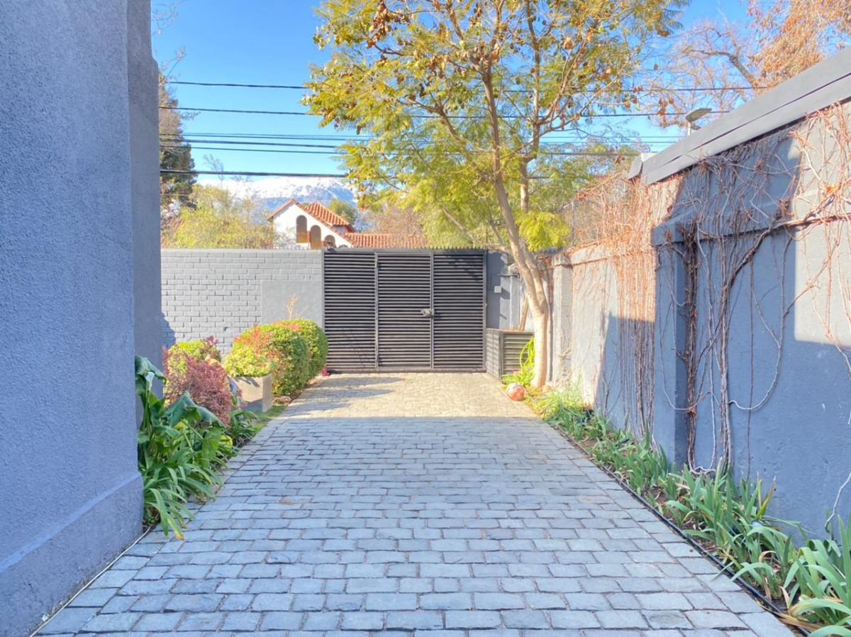 Venta Casa SO 4D en suite Walk-in cl&oacute;set 3B 2E Sebasti&aacute;n Elcano - Las Condes