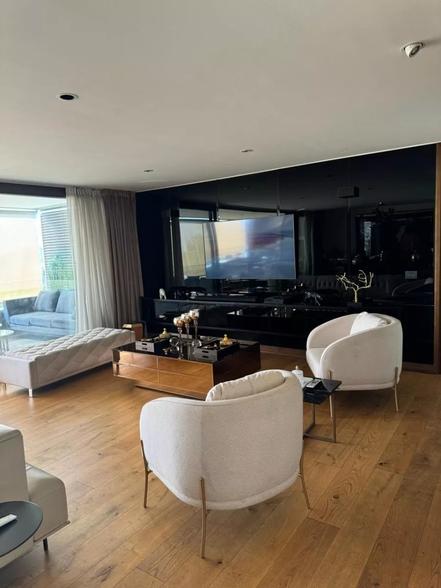 Arriendo Departamento NO 3D en suite Walk-in cl&oacute;set 4B 2E 1B Quinchamal&iacute; - Las Condes