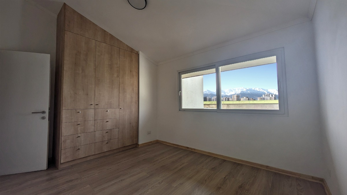 Venta Casa O 3D 2B 1E Los Dominicos - Las Condes