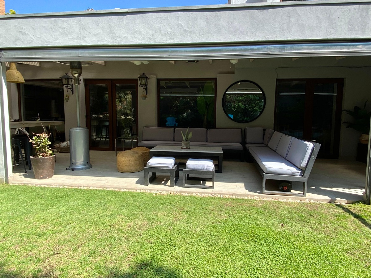 Venta Casa NO 4D en suite 4B 2E 1B Juan XXIII - Vitacura