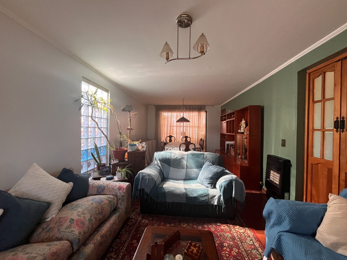 Venta Casa SP 4D en suite 3B 3E 1B Carlos Ossand&oacute;n - La Reina