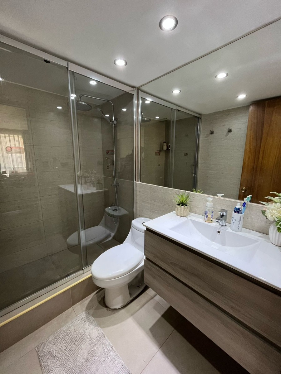Venta Departamento O 3D en suite Walk-in cl&oacute;set 3B 1E 1B Metro Manquehue - Apumanque - Las Condes