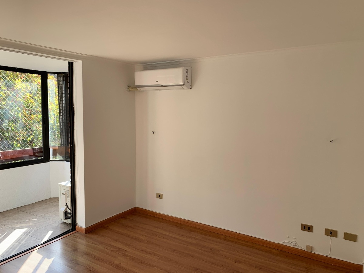 Arriendo Departamento NO 2D en suite 2B 1E 1B Barrio El Golf - Las Condes