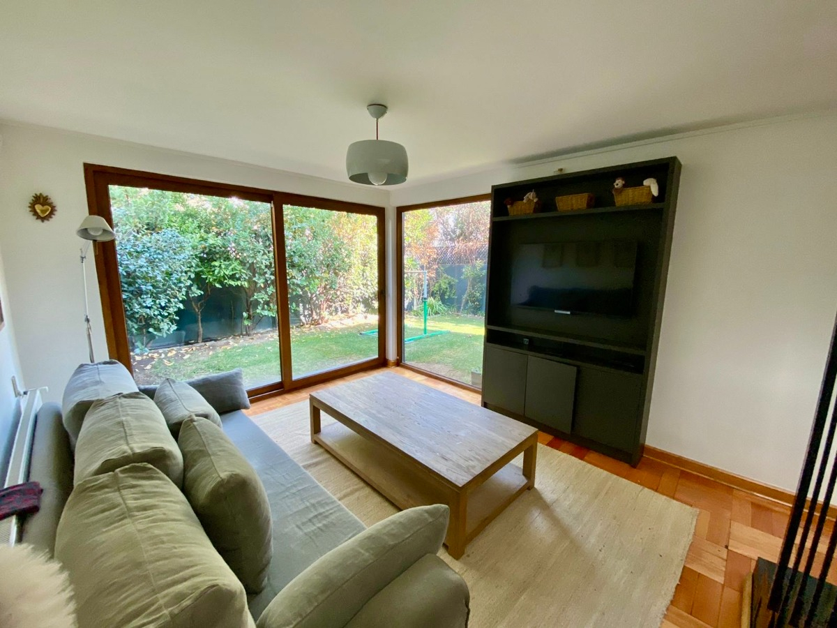 Arriendo Casa NP 4D Walk-in cl&oacute;set 3B 2E  - Vitacura