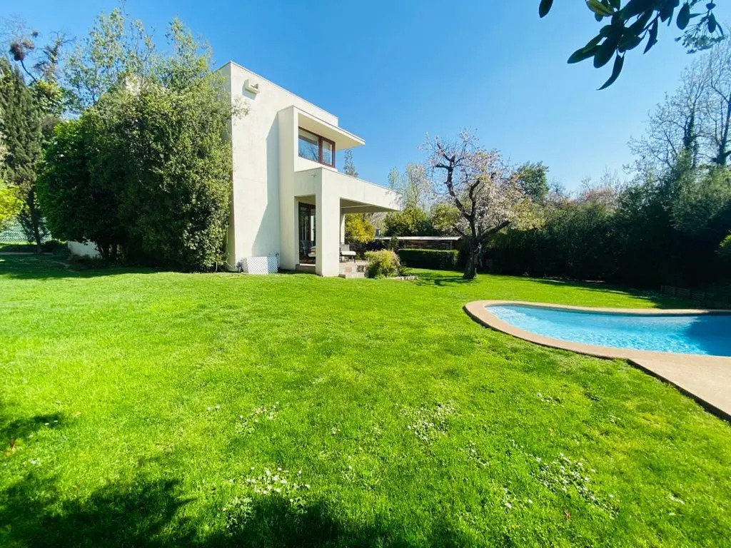 Venta Casa NO 6D 5B 4E 1B Los Dominicos - Las Condes