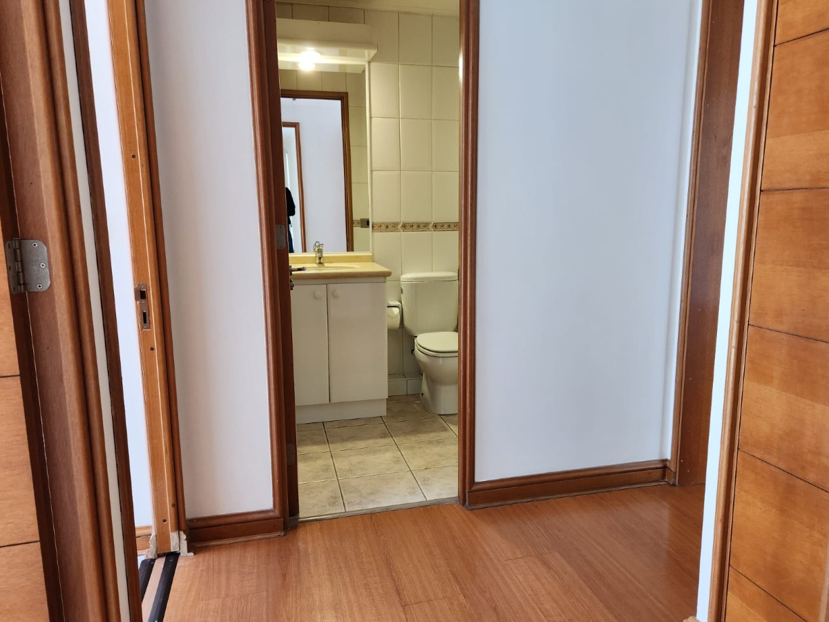 Arriendo Departamento NP 3D 2B 2E 1B Barrio El Golf - Las Condes