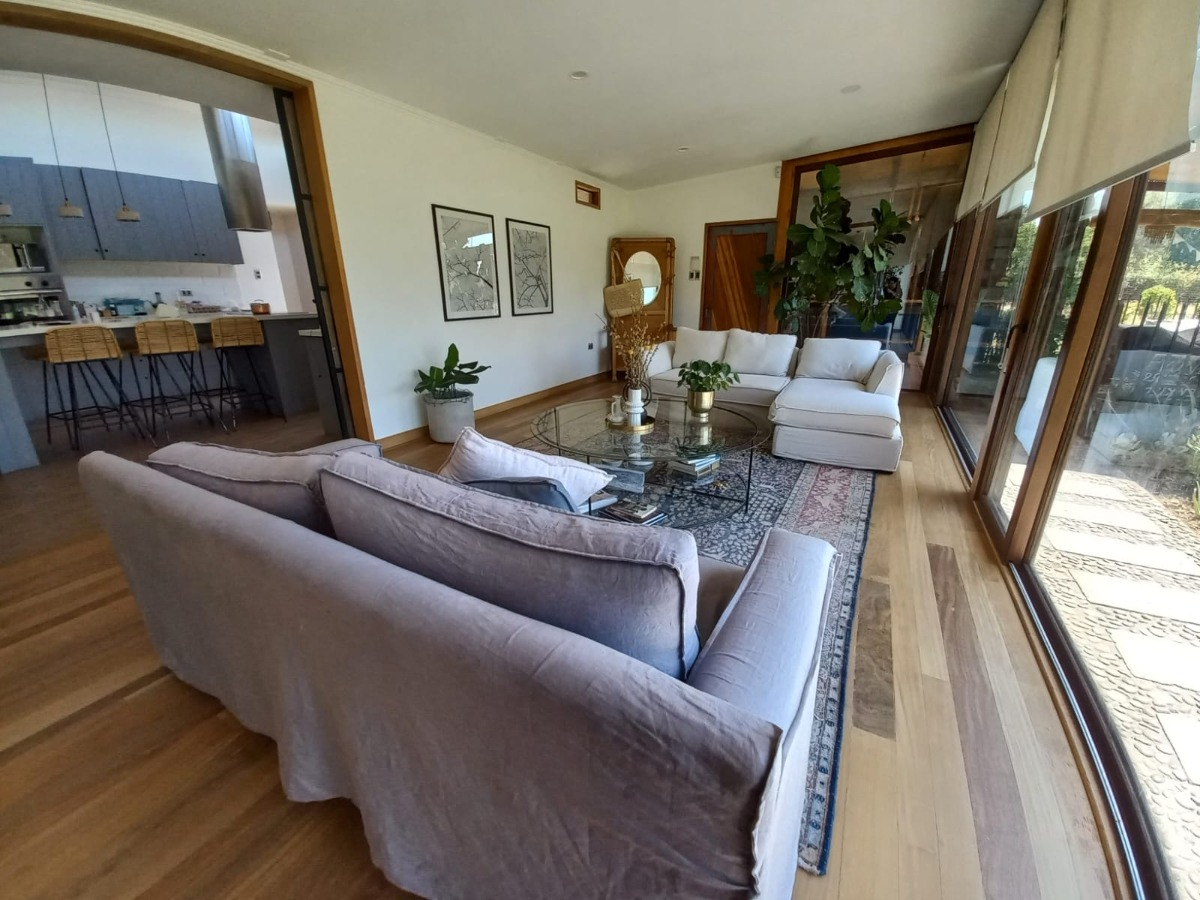 Venta Casa NP 4D en suite Walk-in cl&oacute;set 3B 4E 2B Chicureo - Colina