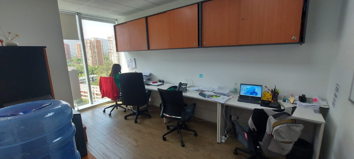 Arriendo Oficina N 2B 3E Metro Manquehue - Apumanque - Las Condes